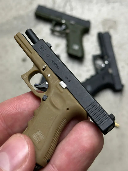 Chamber08™ Glock 17 Ejection Detachable Keychain